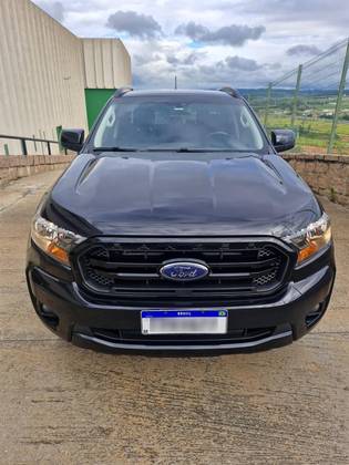 FORD RANGER 2.2 BLACK 4X2 CD 16V DIESEL 4P AUTOMÁTICO